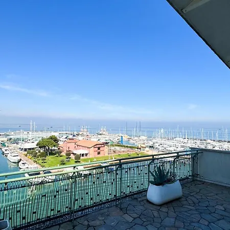Luxury Majestic Penthouse Apartment